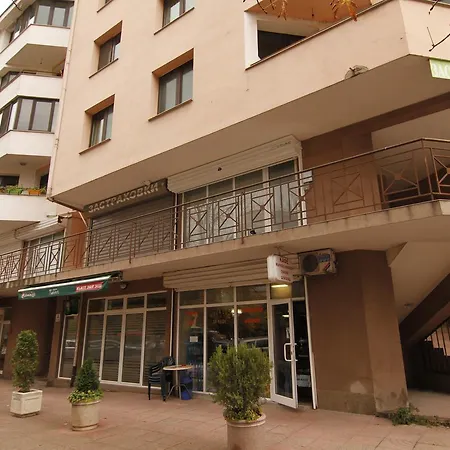Appartamento Nexus Near Airport Sofia