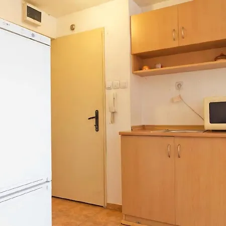 Apartment Nexus Near Airport
